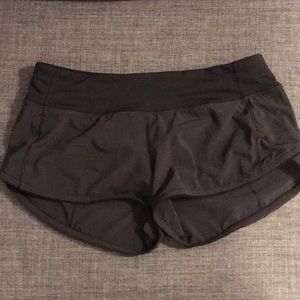 lululemon athletica size 6 speed shorts